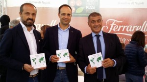 coldiretti-roberto-moncalvo-gennarino-masiello-pizza-unesco